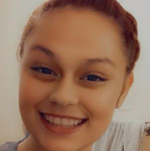 Meet your Posher, Ella